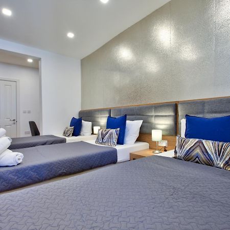 Valletta Luxury 4-Bedroom Duplex With Stunning Sea Views Private Terrace And Jacuzzi Esterno foto