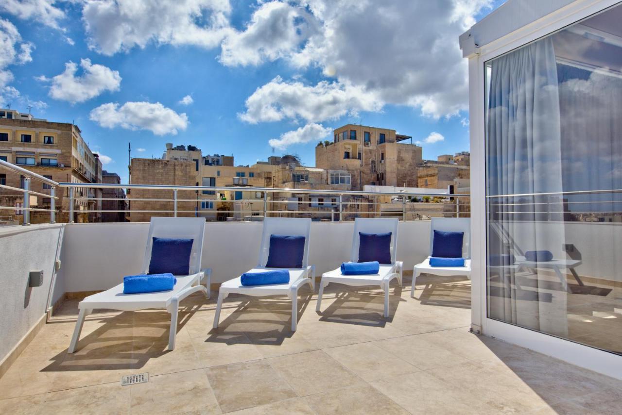 Valletta Luxury 4-Bedroom Duplex With Stunning Sea Views Private Terrace And Jacuzzi Esterno foto