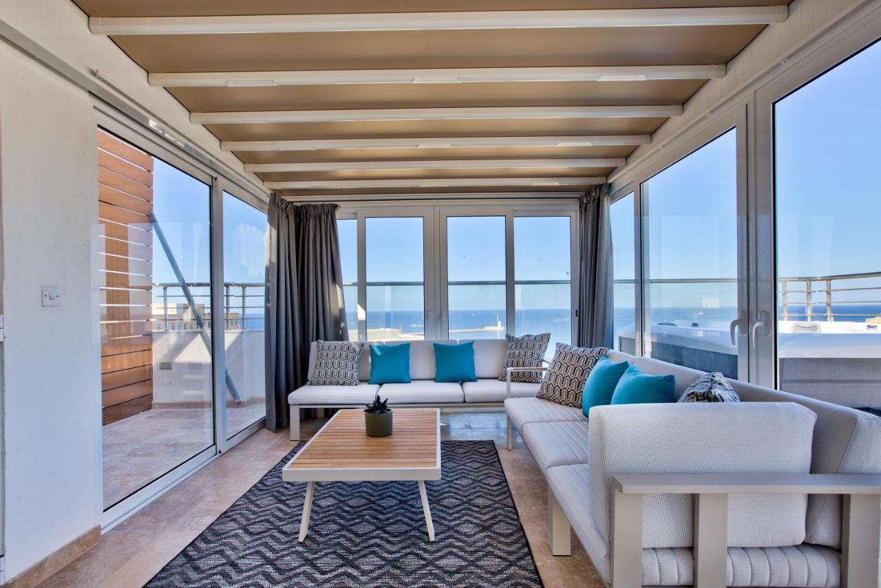 Valletta Luxury 4-Bedroom Duplex With Stunning Sea Views Private Terrace And Jacuzzi Esterno foto