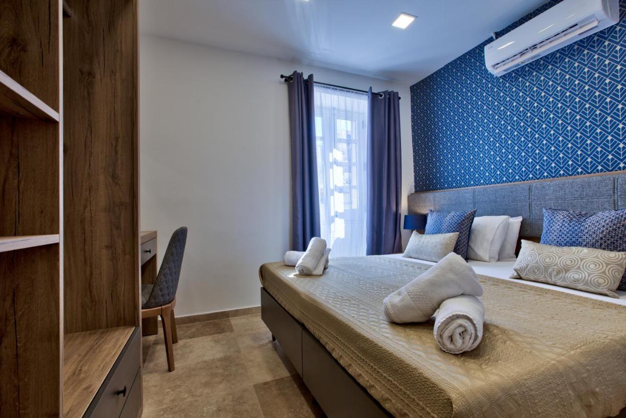 Valletta Luxury 4-Bedroom Duplex With Stunning Sea Views Private Terrace And Jacuzzi Esterno foto