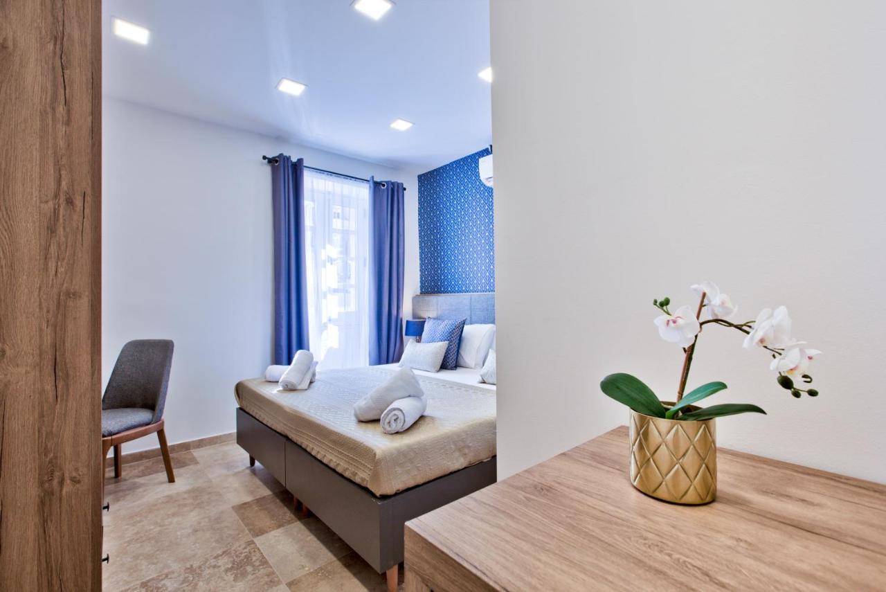 Valletta Luxury 4-Bedroom Duplex With Stunning Sea Views Private Terrace And Jacuzzi Esterno foto