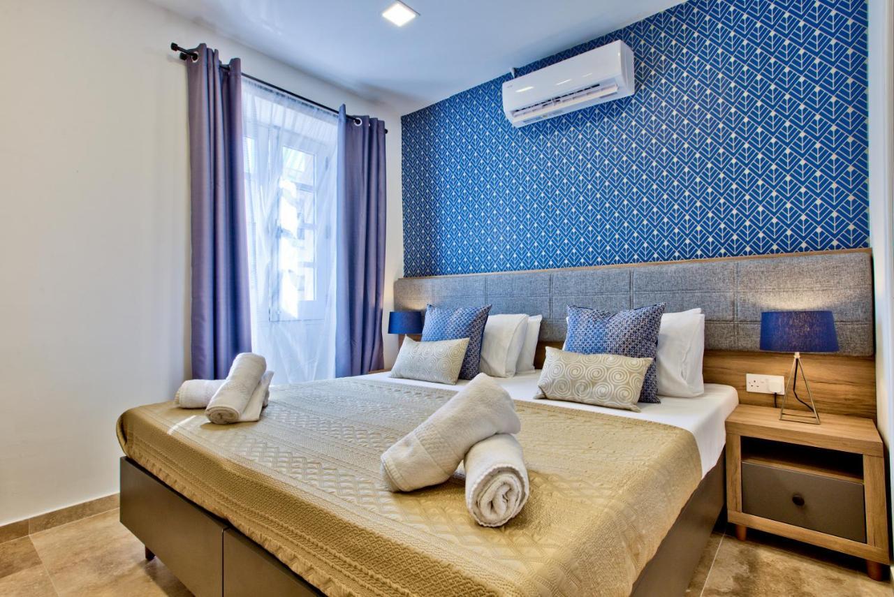 Valletta Luxury 4-Bedroom Duplex With Stunning Sea Views Private Terrace And Jacuzzi Esterno foto